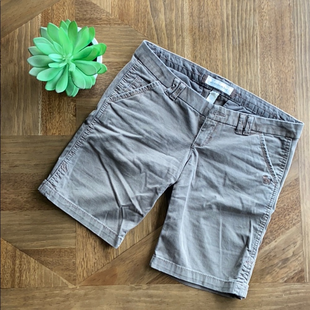 Abercrombie kids light brown bermuda shorts